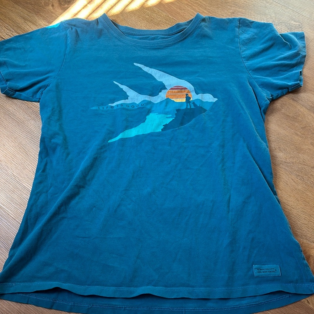 Women’s tee shirt
